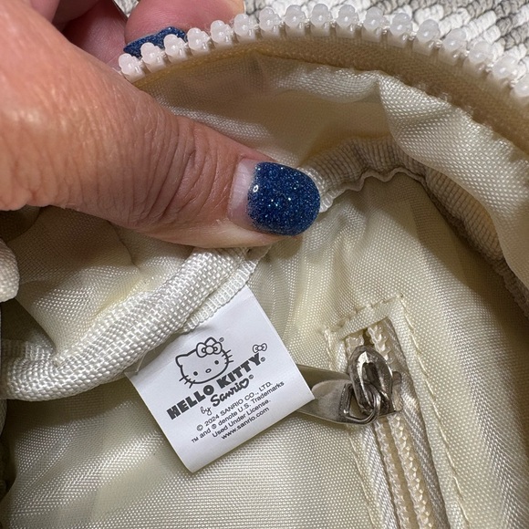 Dodgers x Hello Kitty 50th Anniversary- 2024 Fanny Pack/ Crossbody- New, unused - Picture 3 of 7